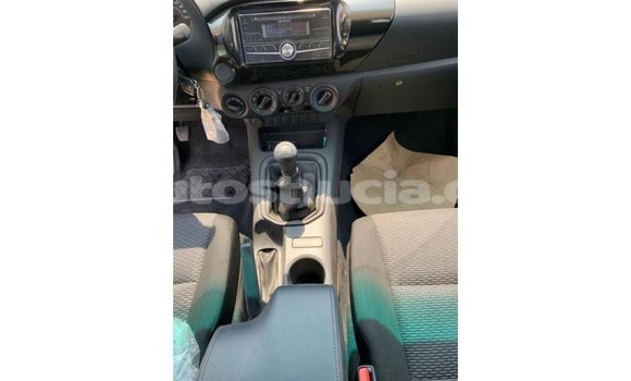 Buy Import Toyota Hilux White Car in Import - Dubai in Anse-la-Raye Buy Import Toyota Hilux White Car in Import - Dubai in Anse-la-Raye