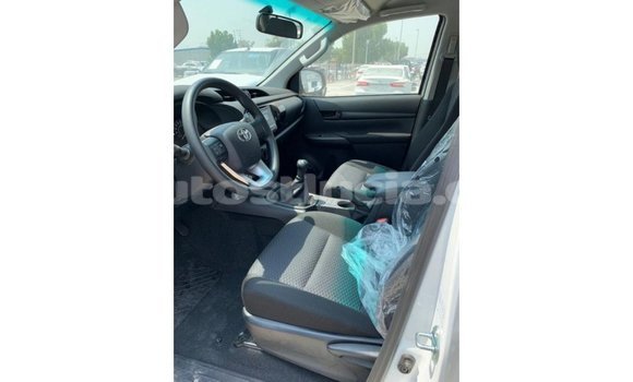 Buy Import Toyota Hilux White Car in Import - Dubai in Anse-la-Raye Buy Import Toyota Hilux White Car in Import - Dubai in Anse-la-Raye