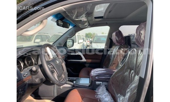 Acheter Import Voiture Toyota Land Cruiser Noir à Import - Dubai, Anse-la-Raye Acheter Import Voiture Toyota Land Cruiser Noir à Import - Dubai, Anse-la-Raye