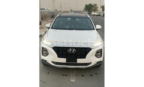 Acheter Import Voiture Hyundai Santa Fe Blanc à Import - Dubai, Anse-la-Raye Acheter Import Voiture Hyundai Santa Fe Blanc à Import - Dubai, Anse-la-Raye