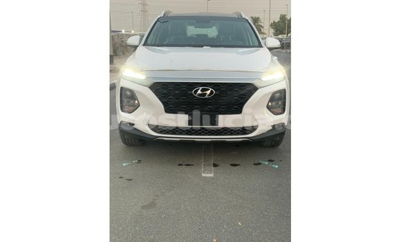 Acheter Import Voiture Hyundai Santa Fe Blanc à Import - Dubai, Anse-la-Raye Acheter Import Voiture Hyundai Santa Fe Blanc à Import - Dubai, Anse-la-Raye