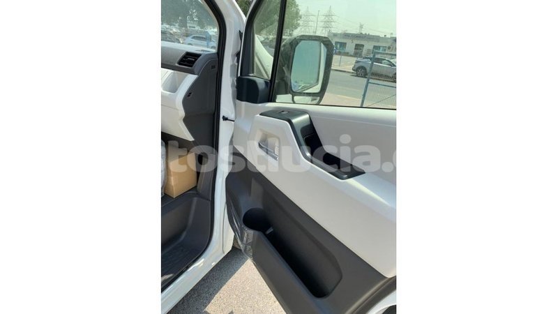 Big with watermark toyota hiace anse la raye import dubai 1714