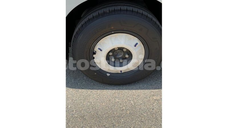 Big with watermark toyota hiace anse la raye import dubai 1714