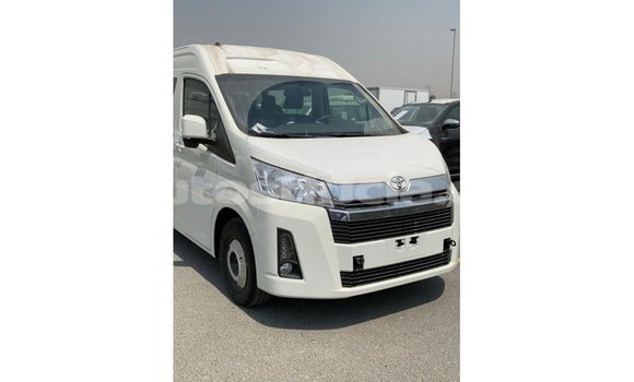 Buy Import Toyota Hiace White Car in Import - Dubai in Anse-la-Raye Buy Import Toyota Hiace White Car in Import - Dubai in Anse-la-Raye