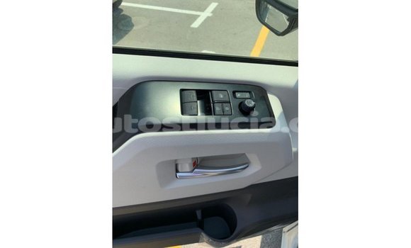 Buy Import Toyota Hiace White Car in Import - Dubai in Anse-la-Raye Buy Import Toyota Hiace White Car in Import - Dubai in Anse-la-Raye