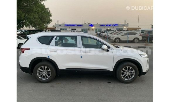 Acheter Import Voiture Hyundai Santa Fe Blanc à Import - Dubai, Anse-la-Raye Acheter Import Voiture Hyundai Santa Fe Blanc à Import - Dubai, Anse-la-Raye