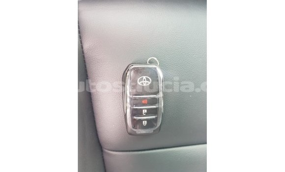 Acheter Import Voiture Toyota Hilux Marron à Import - Dubai, Anse-la-Raye Acheter Import Voiture Toyota Hilux Marron à Import - Dubai, Anse-la-Raye