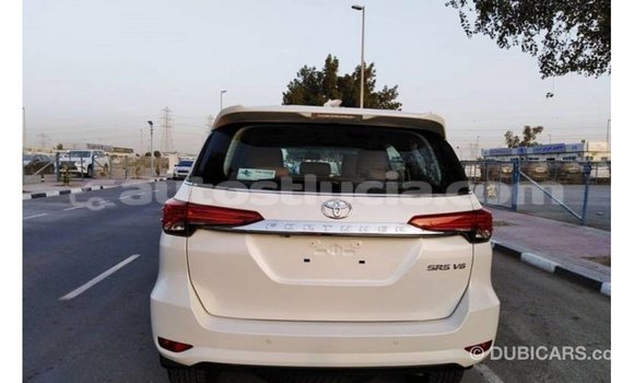 Buy Import Toyota Fortuner White Car in Import - Dubai in Anse-la-Raye Buy Import Toyota Fortuner White Car in Import - Dubai in Anse-la-Raye