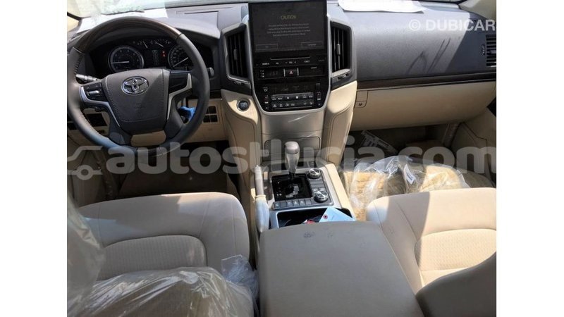 Big with watermark toyota land cruiser anse la raye import dubai 1730
