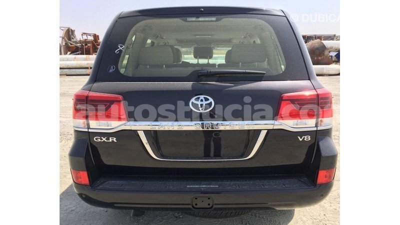 Big with watermark toyota land cruiser anse la raye import dubai 1730