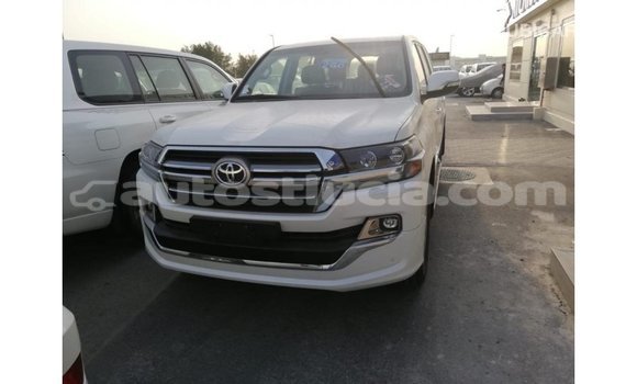 Buy Import Toyota Land Cruiser White Car in Import - Dubai in Anse-la-Raye Buy Import Toyota Land Cruiser White Car in Import - Dubai in Anse-la-Raye