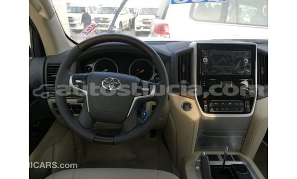 Buy Import Toyota Land Cruiser White Car in Import - Dubai in Anse-la-Raye Buy Import Toyota Land Cruiser White Car in Import - Dubai in Anse-la-Raye