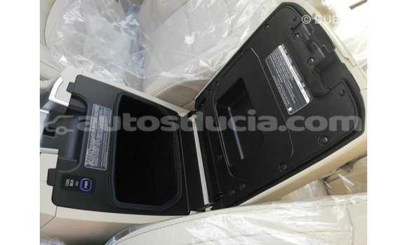 Buy Import Toyota Land Cruiser White Car in Import - Dubai in Anse-la-Raye Buy Import Toyota Land Cruiser White Car in Import - Dubai in Anse-la-Raye