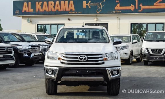 Acheter Import Voiture Toyota Hilux Blanc à Import - Dubai, Anse-la-Raye Acheter Import Voiture Toyota Hilux Blanc à Import - Dubai, Anse-la-Raye