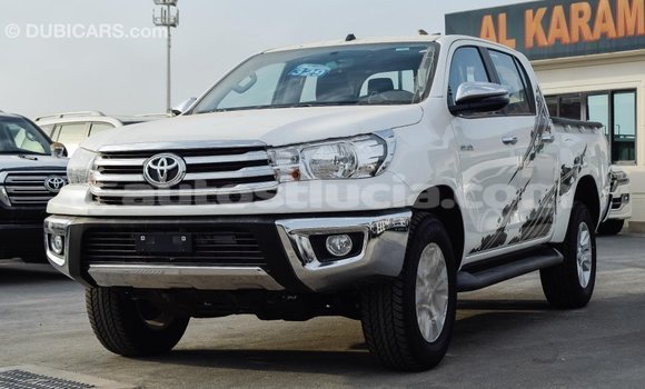 Acheter Import Voiture Toyota Hilux Blanc à Import - Dubai, Anse-la-Raye Acheter Import Voiture Toyota Hilux Blanc à Import - Dubai, Anse-la-Raye