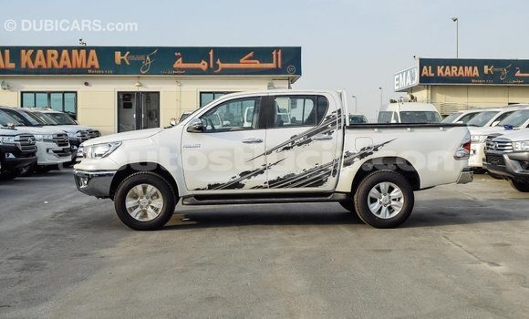Acheter Import Voiture Toyota Hilux Blanc à Import - Dubai, Anse-la-Raye Acheter Import Voiture Toyota Hilux Blanc à Import - Dubai, Anse-la-Raye