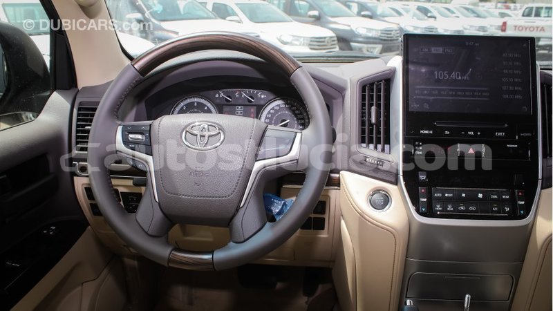 Big with watermark toyota land cruiser anse la raye import dubai 1733