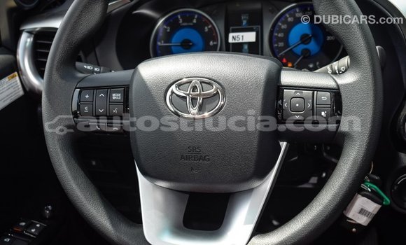 Acheter Import Voiture Toyota Hilux Noir à Import - Dubai, Anse-la-Raye Acheter Import Voiture Toyota Hilux Noir à Import - Dubai, Anse-la-Raye