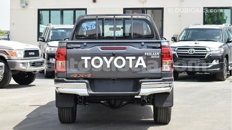 Big with watermark toyota hilux anse la raye import dubai 1735