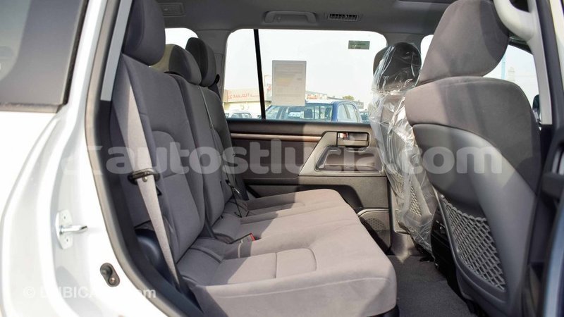 Big with watermark toyota land cruiser anse la raye import dubai 1736