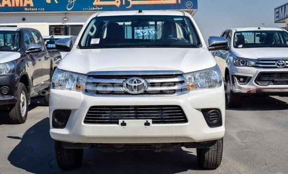 Buy Import Toyota Hilux White Car in Import - Dubai in Anse-la-Raye Buy Import Toyota Hilux White Car in Import - Dubai in Anse-la-Raye