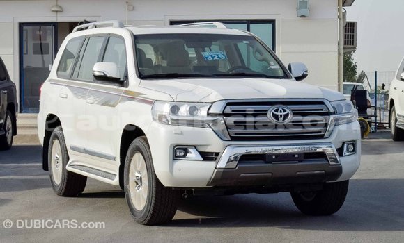 Buy Import Toyota Land Cruiser White Car in Import - Dubai in Anse-la-Raye Buy Import Toyota Land Cruiser White Car in Import - Dubai in Anse-la-Raye