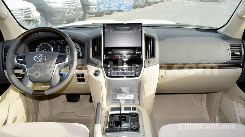 Big with watermark toyota land cruiser anse la raye import dubai 1742