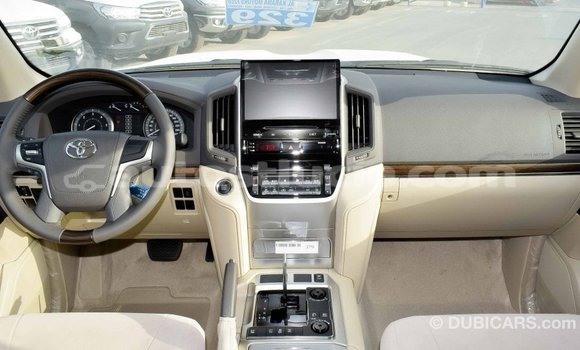 Buy Import Toyota Land Cruiser White Car in Import - Dubai in Anse-la-Raye Buy Import Toyota Land Cruiser White Car in Import - Dubai in Anse-la-Raye
