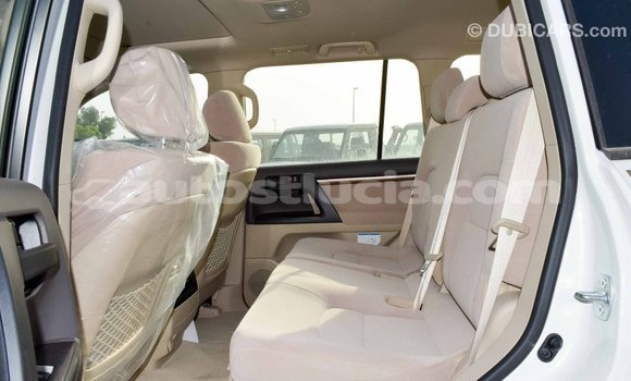 Buy Import Toyota Land Cruiser White Car in Import - Dubai in Anse-la-Raye Buy Import Toyota Land Cruiser White Car in Import - Dubai in Anse-la-Raye