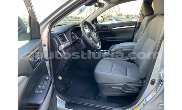 Buy Import Toyota Highlander Other Car in Import - Dubai in Anse-la-Raye Buy Import Toyota Highlander Other Car in Import - Dubai in Anse-la-Raye