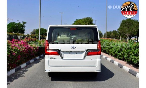 Buy Import Toyota Granvia White Car in Import - Dubai in Anse-la-Raye Buy Import Toyota Granvia White Car in Import - Dubai in Anse-la-Raye