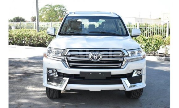 Buy Import Toyota Land Cruiser White Car in Import - Dubai in Anse-la-Raye Buy Import Toyota Land Cruiser White Car in Import - Dubai in Anse-la-Raye