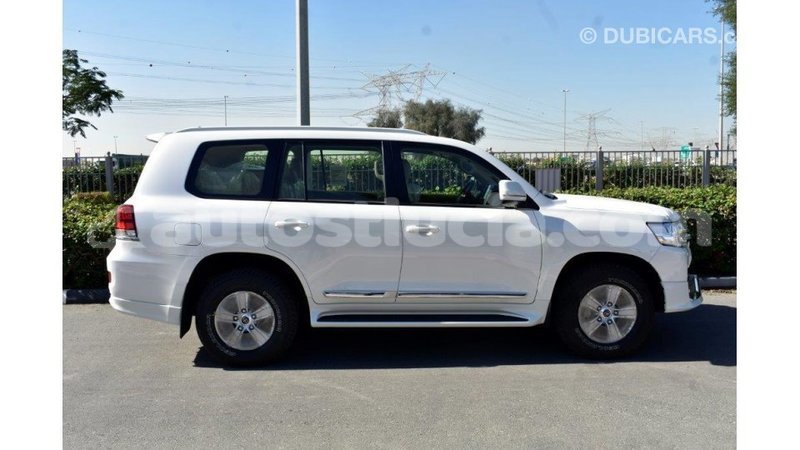 Big with watermark toyota land cruiser anse la raye import dubai 1750