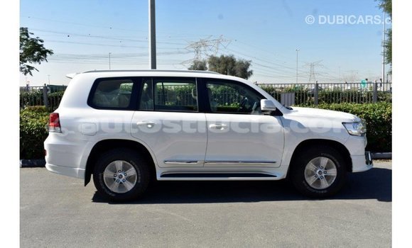 Buy Import Toyota Land Cruiser White Car in Import - Dubai in Anse-la-Raye Buy Import Toyota Land Cruiser White Car in Import - Dubai in Anse-la-Raye