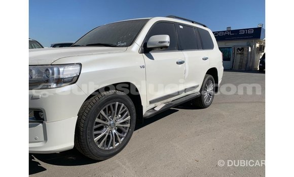 Buy Import Toyota Land Cruiser White Car in Import - Dubai in Anse-la-Raye Buy Import Toyota Land Cruiser White Car in Import - Dubai in Anse-la-Raye