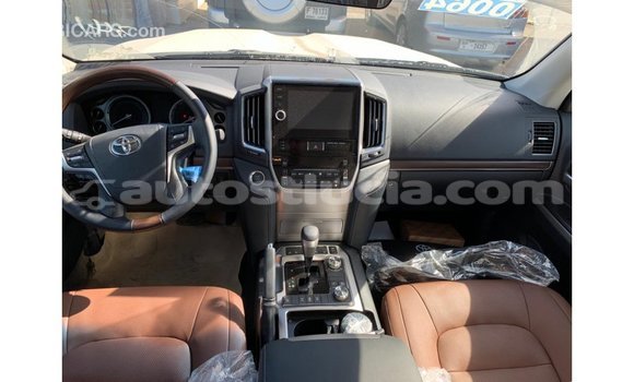 Buy Import Toyota Land Cruiser White Car in Import - Dubai in Anse-la-Raye Buy Import Toyota Land Cruiser White Car in Import - Dubai in Anse-la-Raye