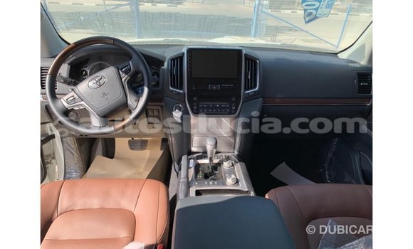 Buy Import Toyota Land Cruiser White Car in Import - Dubai in Anse-la-Raye Buy Import Toyota Land Cruiser White Car in Import - Dubai in Anse-la-Raye