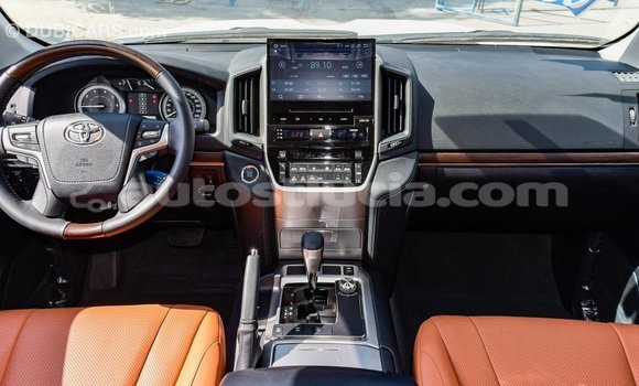 Buy Import Toyota Land Cruiser White Car in Import - Dubai in Anse-la-Raye Buy Import Toyota Land Cruiser White Car in Import - Dubai in Anse-la-Raye