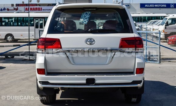 Buy Import Toyota Land Cruiser White Car in Import - Dubai in Anse-la-Raye Buy Import Toyota Land Cruiser White Car in Import - Dubai in Anse-la-Raye