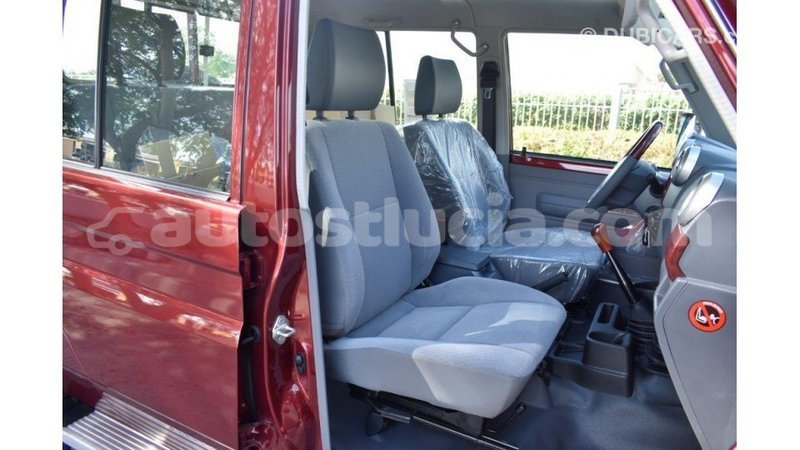 Big with watermark toyota land cruiser anse la raye import dubai 1765