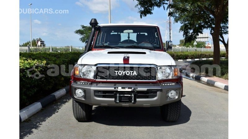 Big with watermark toyota land cruiser anse la raye import dubai 1765