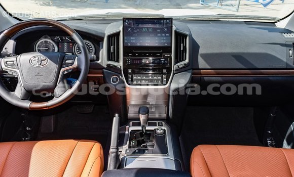 Buy Import Toyota Land Cruiser White Car in Import - Dubai in Anse-la-Raye Buy Import Toyota Land Cruiser White Car in Import - Dubai in Anse-la-Raye