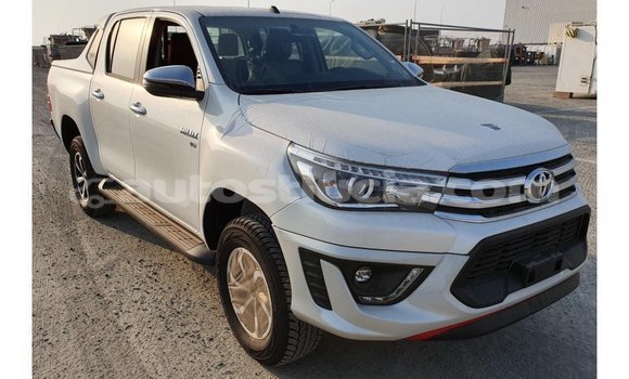 Buy Import Toyota Hilux White Car in Import - Dubai in Anse-la-Raye Buy Import Toyota Hilux White Car in Import - Dubai in Anse-la-Raye