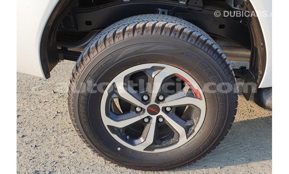 Buy Import Toyota Hilux White Car in Import - Dubai in Anse-la-Raye Buy Import Toyota Hilux White Car in Import - Dubai in Anse-la-Raye