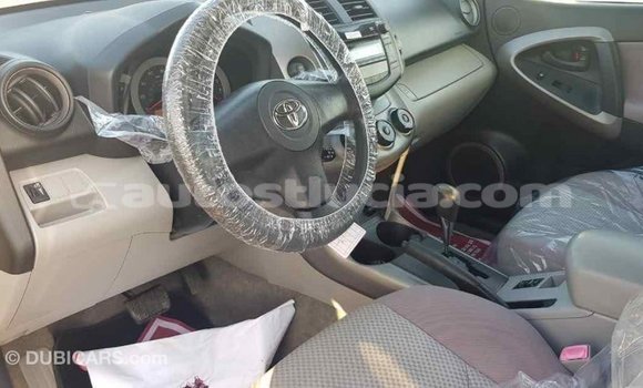 Buy Import Toyota HiAce Other Truck in Import - Dubai in Anse-la-Raye Buy Import Toyota HiAce Other Truck in Import - Dubai in Anse-la-Raye