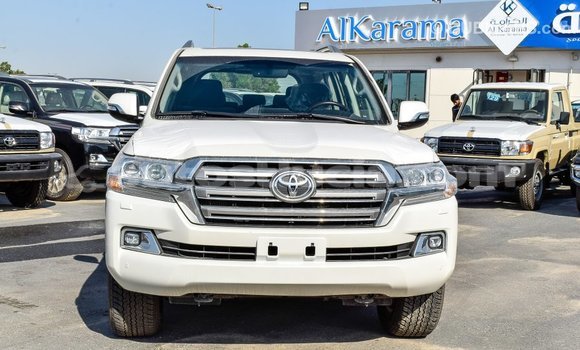 Buy Import Toyota Land Cruiser White Car in Import - Dubai in Anse-la-Raye Buy Import Toyota Land Cruiser White Car in Import - Dubai in Anse-la-Raye