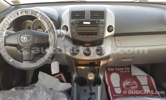 Buy Import Toyota HiAce Other Truck in Import - Dubai in Anse-la-Raye Buy Import Toyota HiAce Other Truck in Import - Dubai in Anse-la-Raye
