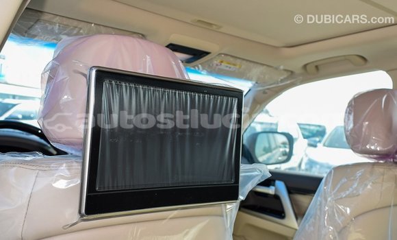 Acheter Import Voiture Toyota Land Cruiser Noir à Import - Dubai, Anse-la-Raye Acheter Import Voiture Toyota Land Cruiser Noir à Import - Dubai, Anse-la-Raye