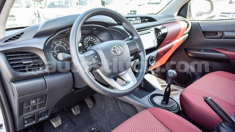 Big with watermark toyota hilux anse la raye import dubai 1783