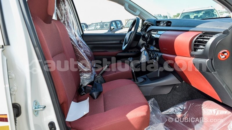 Big with watermark toyota hilux anse la raye import dubai 1783